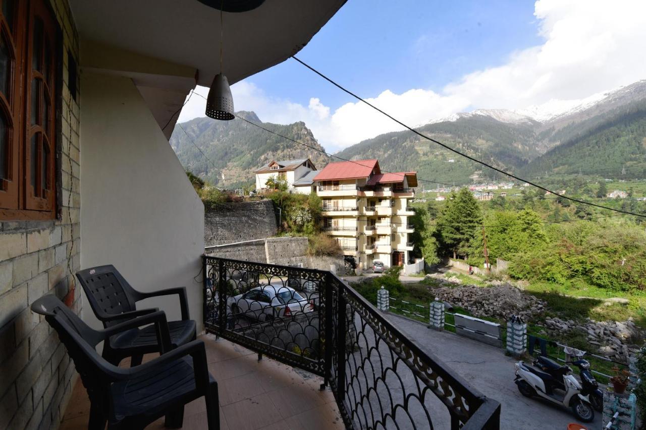 Hotel Oyo Hill View Manāli Exteriér fotografie