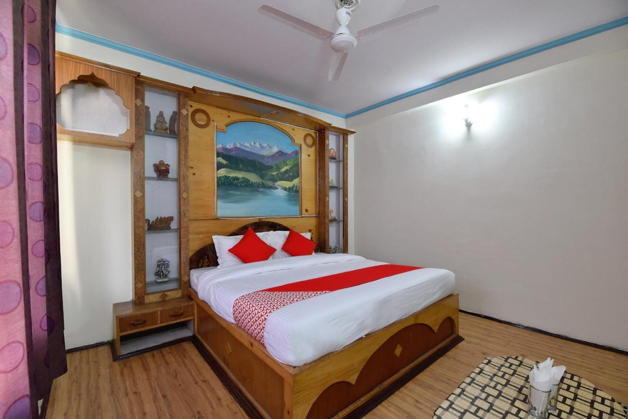 Hotel Oyo Hill View Manāli Exteriér fotografie
