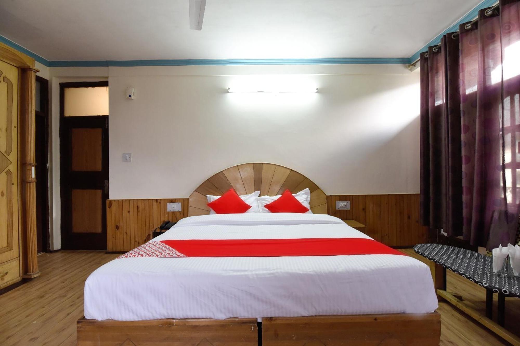 Hotel Oyo Hill View Manāli Exteriér fotografie