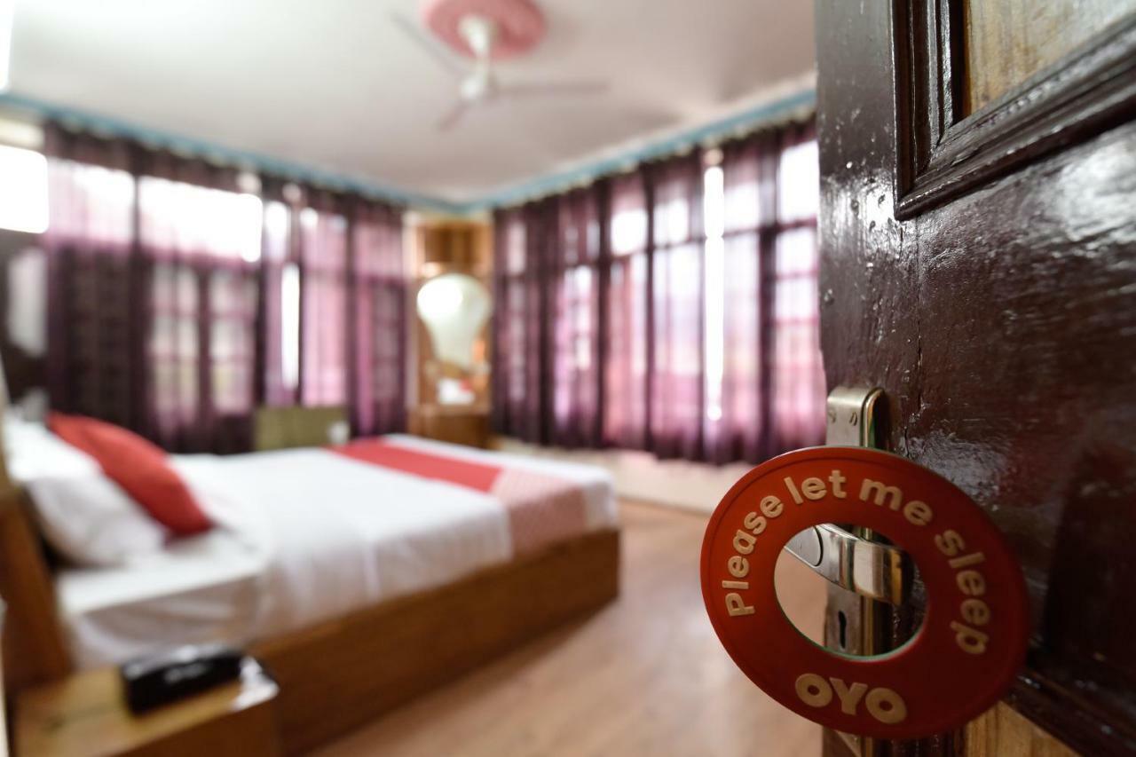 Hotel Oyo Hill View Manāli Exteriér fotografie