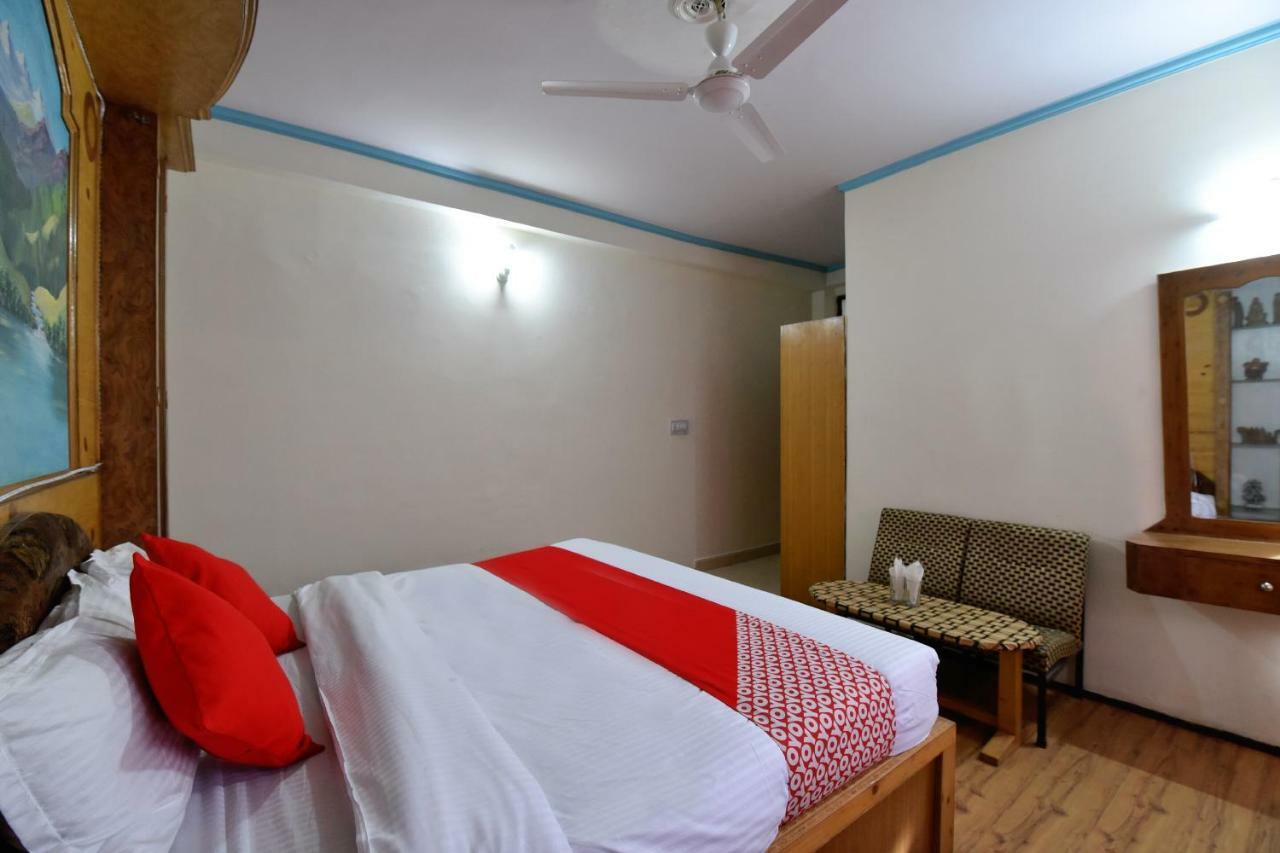 Hotel Oyo Hill View Manāli Exteriér fotografie